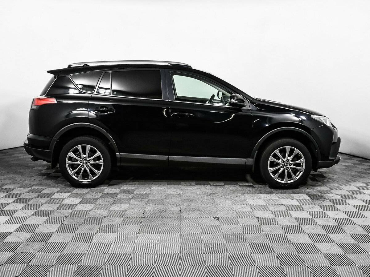 Купить Toyota RAV4 с пробегом. Фото: #3