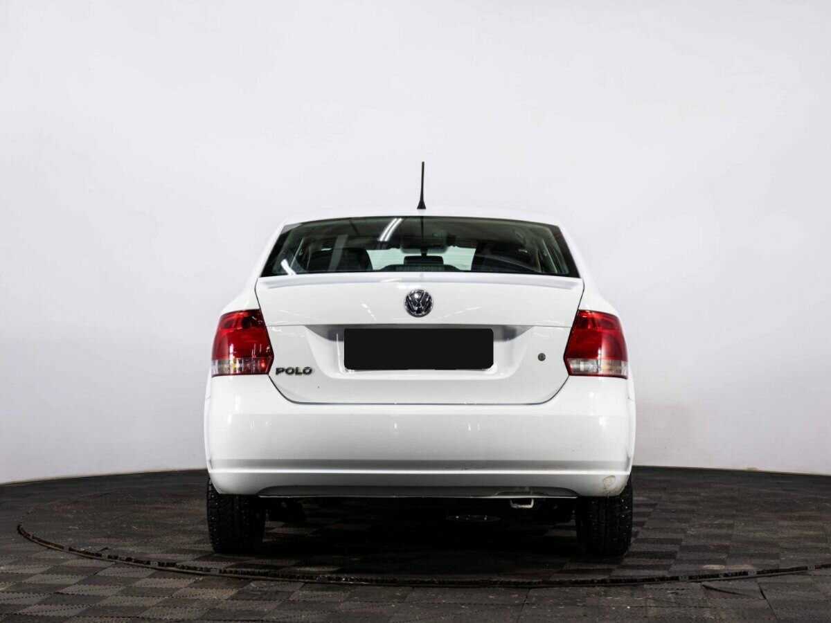 Купить Volkswagen Polo с пробегом. Фото: #4