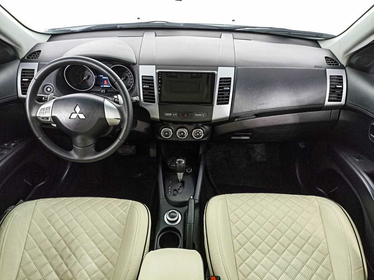 Купить Mitsubishi Outlander с пробегом. Фото: #13