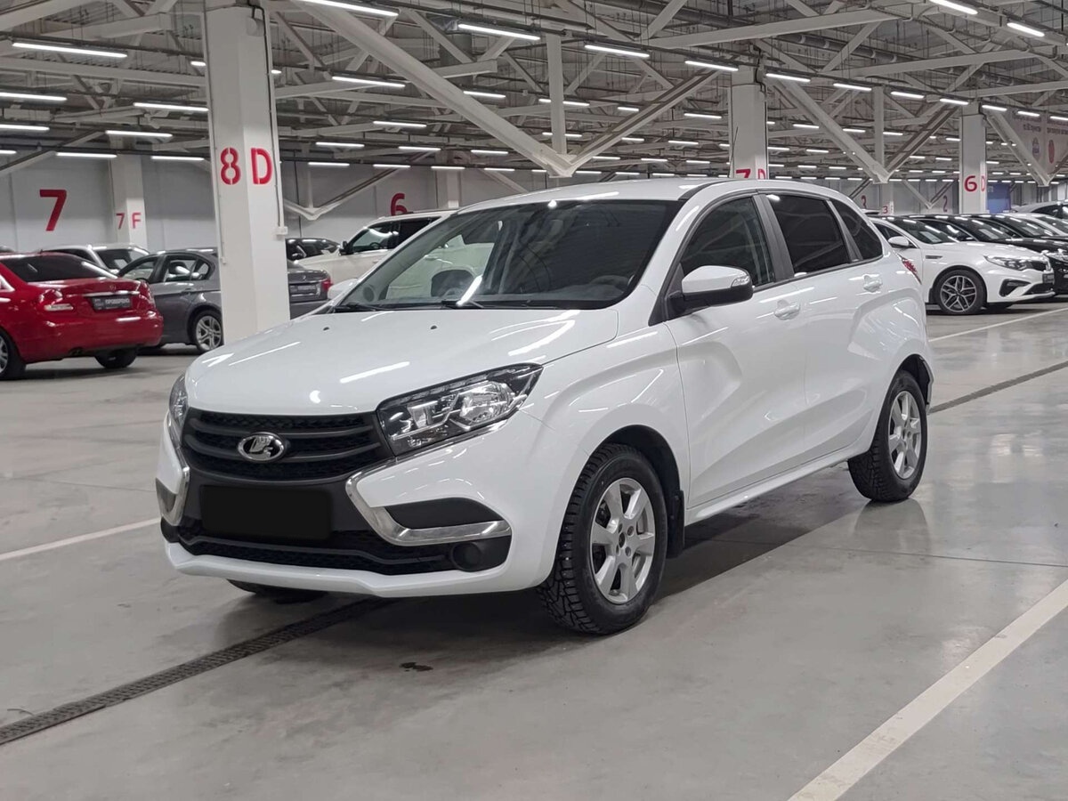 Купить Lada (ВАЗ) XRAY с пробегом. Посмотреть фото