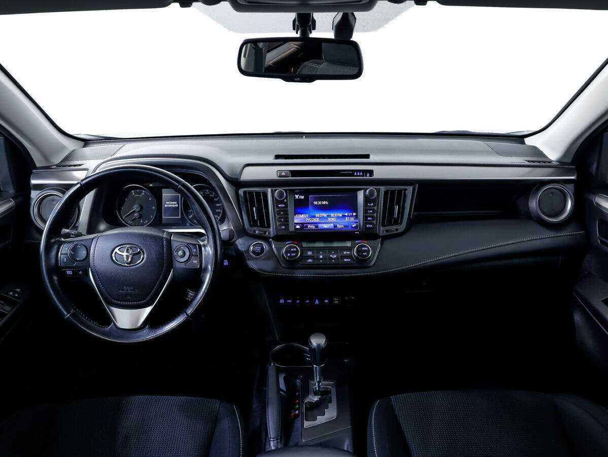 Купить Toyota RAV4 с пробегом. Фото: #10