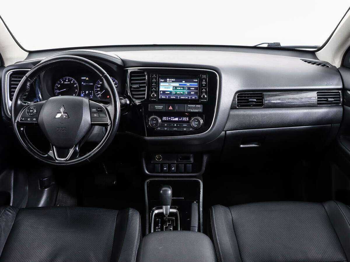 Купить Mitsubishi Outlander с пробегом. Фото: #7