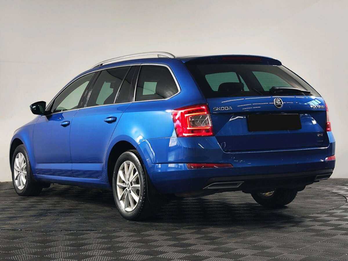 Купить Skoda Octavia с пробегом. Фото: #2