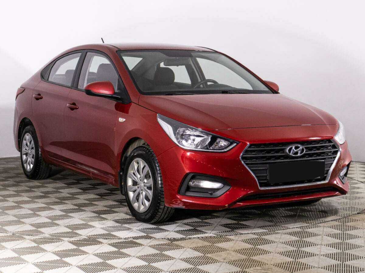 Купить Hyundai Solaris с пробегом. Фото: #2