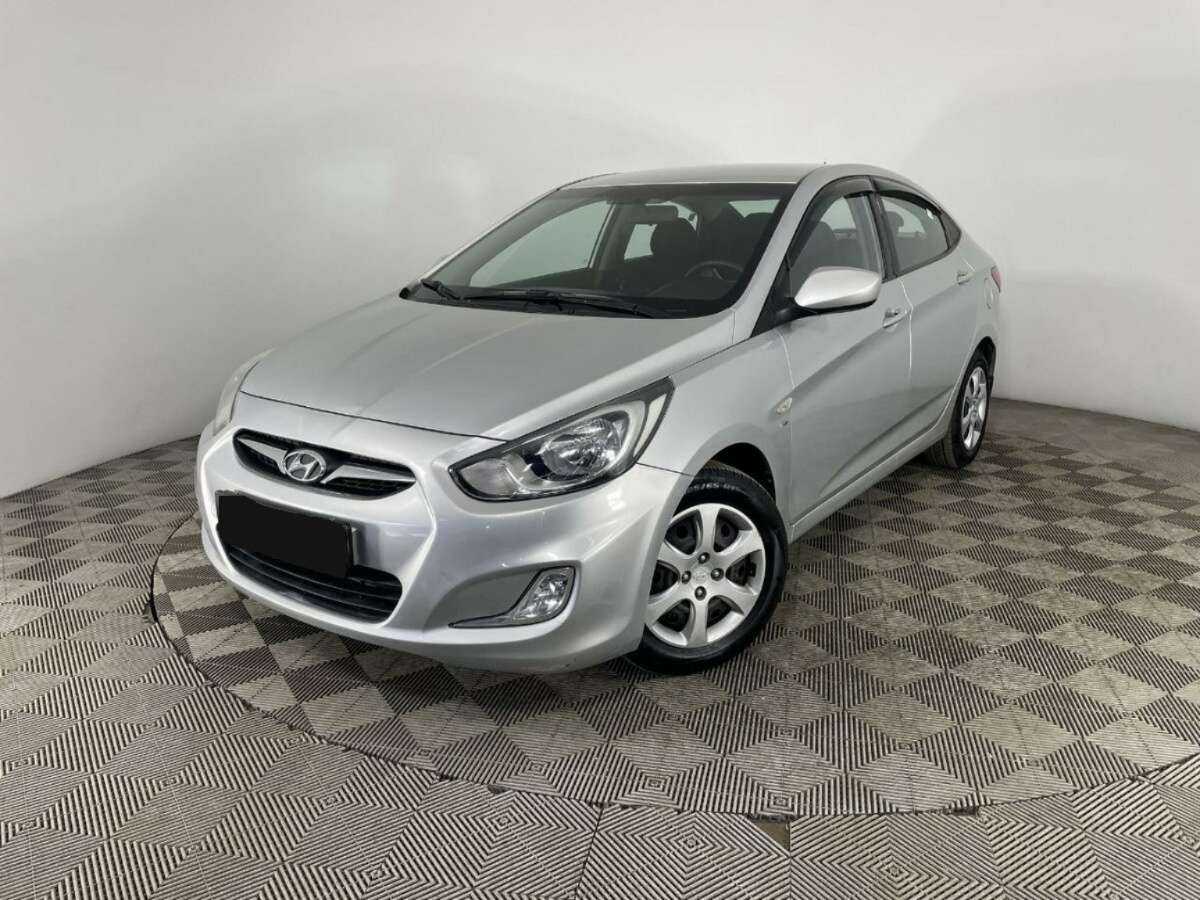 Купить Hyundai Solaris с пробегом. Посмотреть фото