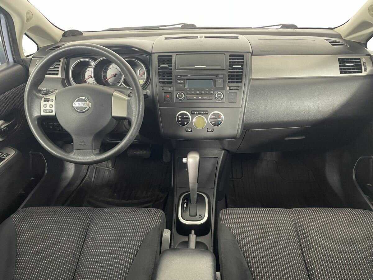 Купить Nissan Tiida с пробегом. Фото: #6