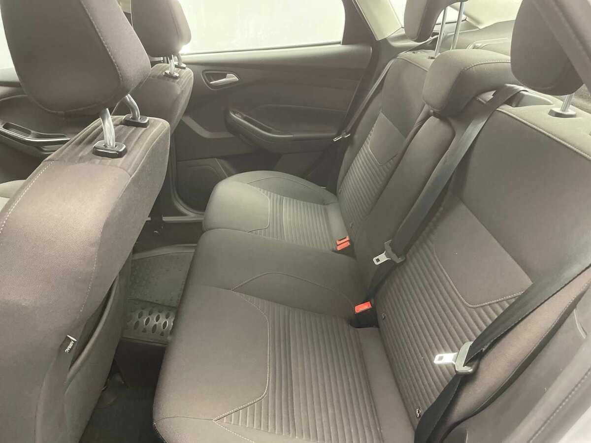 Купить Ford Focus с пробегом. Фото: #16
