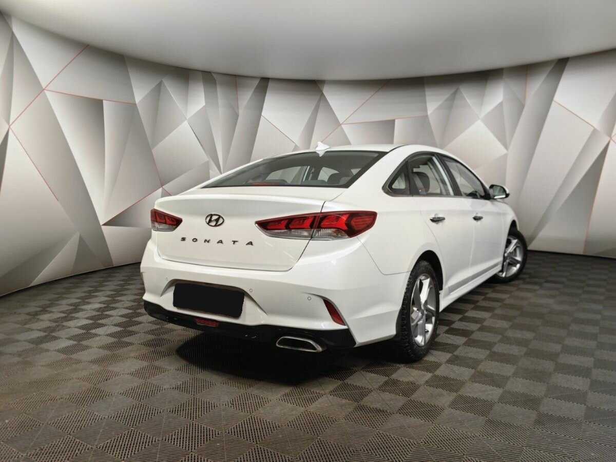 Купить Hyundai Sonata с пробегом. Фото: #1