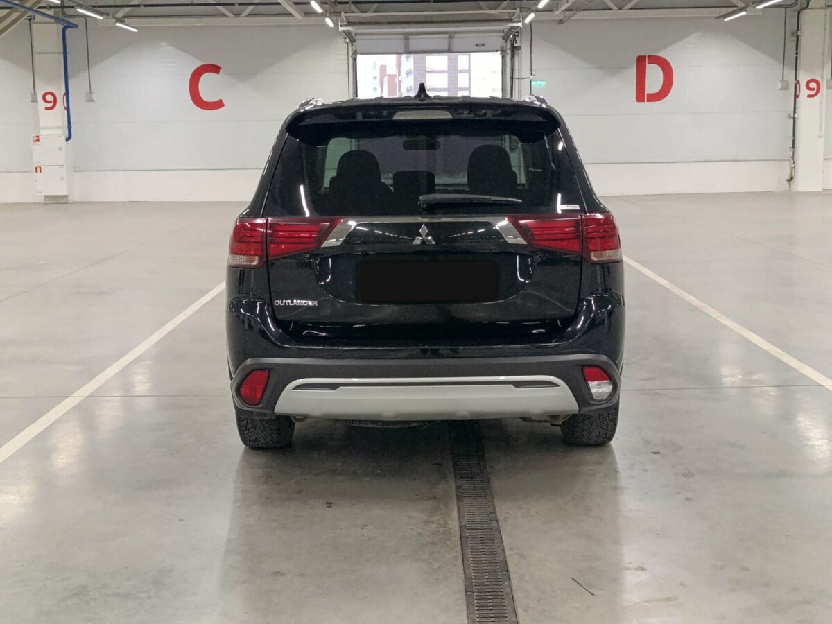 Купить Mitsubishi Outlander с пробегом. Фото: #5
