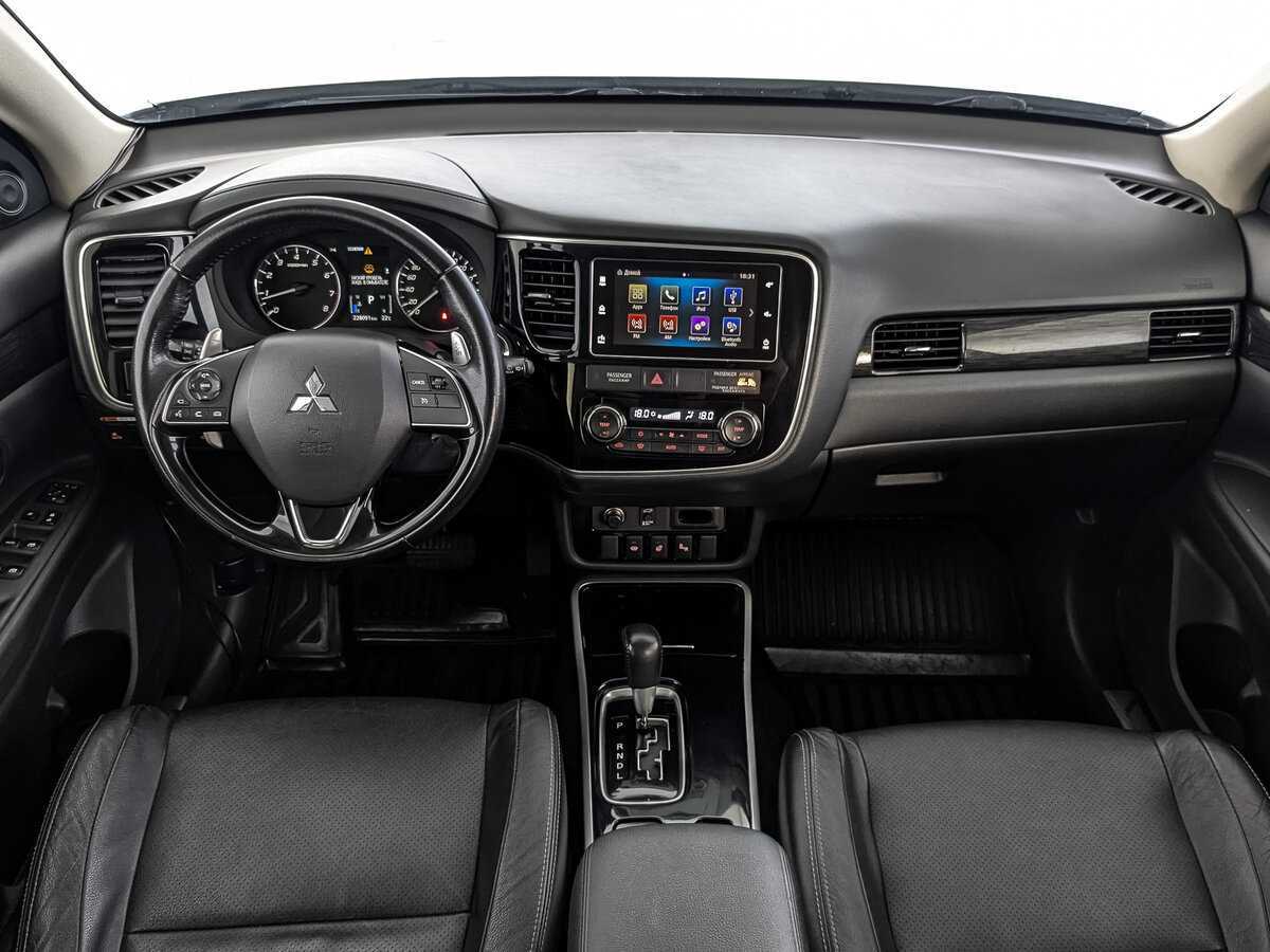 Купить Mitsubishi Outlander с пробегом. Фото: #8