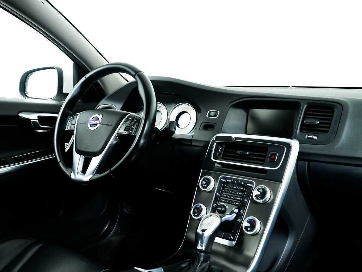 Купить Volvo S60 с пробегом. Фото: #8
