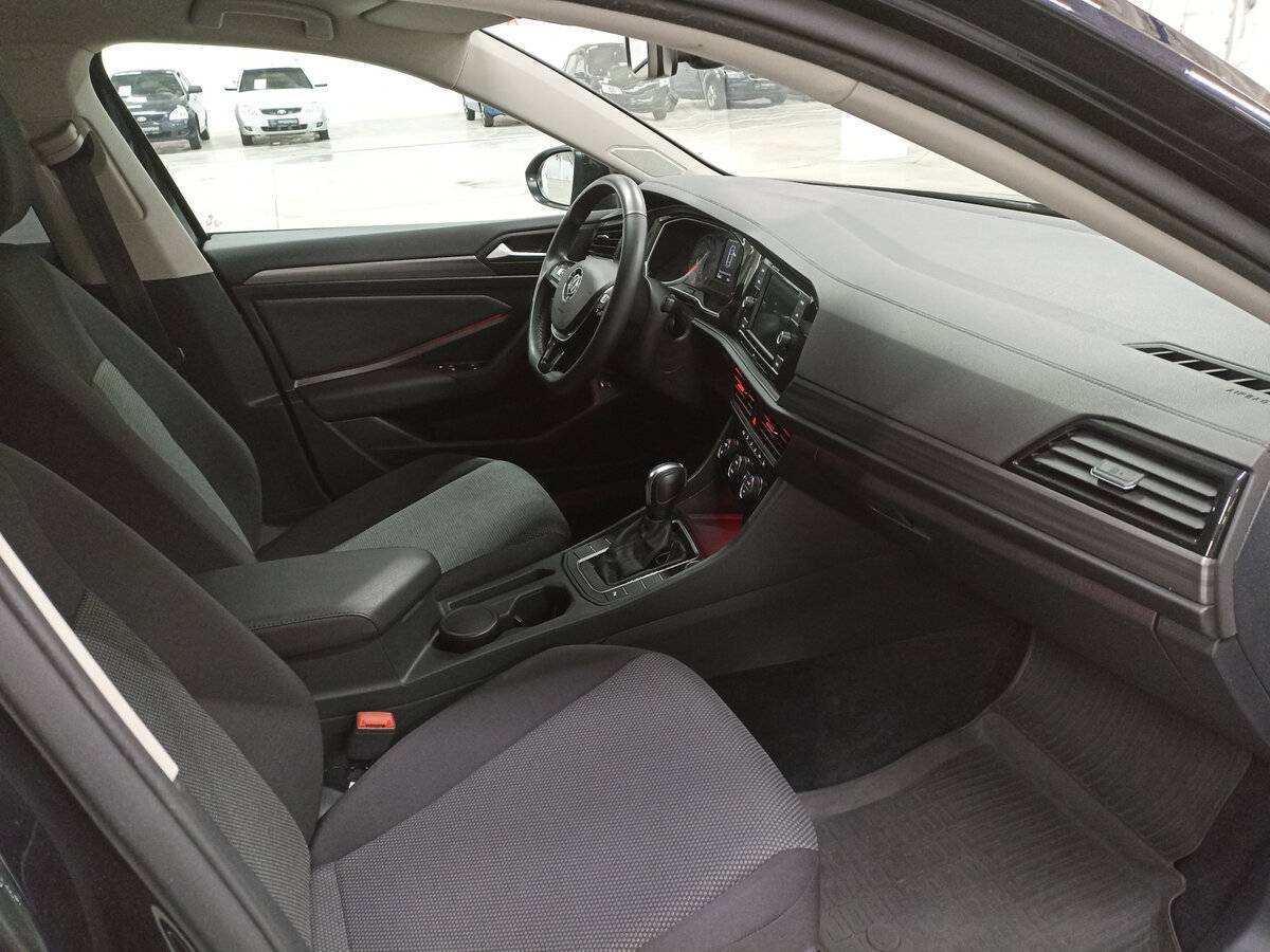 Купить Volkswagen Jetta с пробегом. Фото: #10