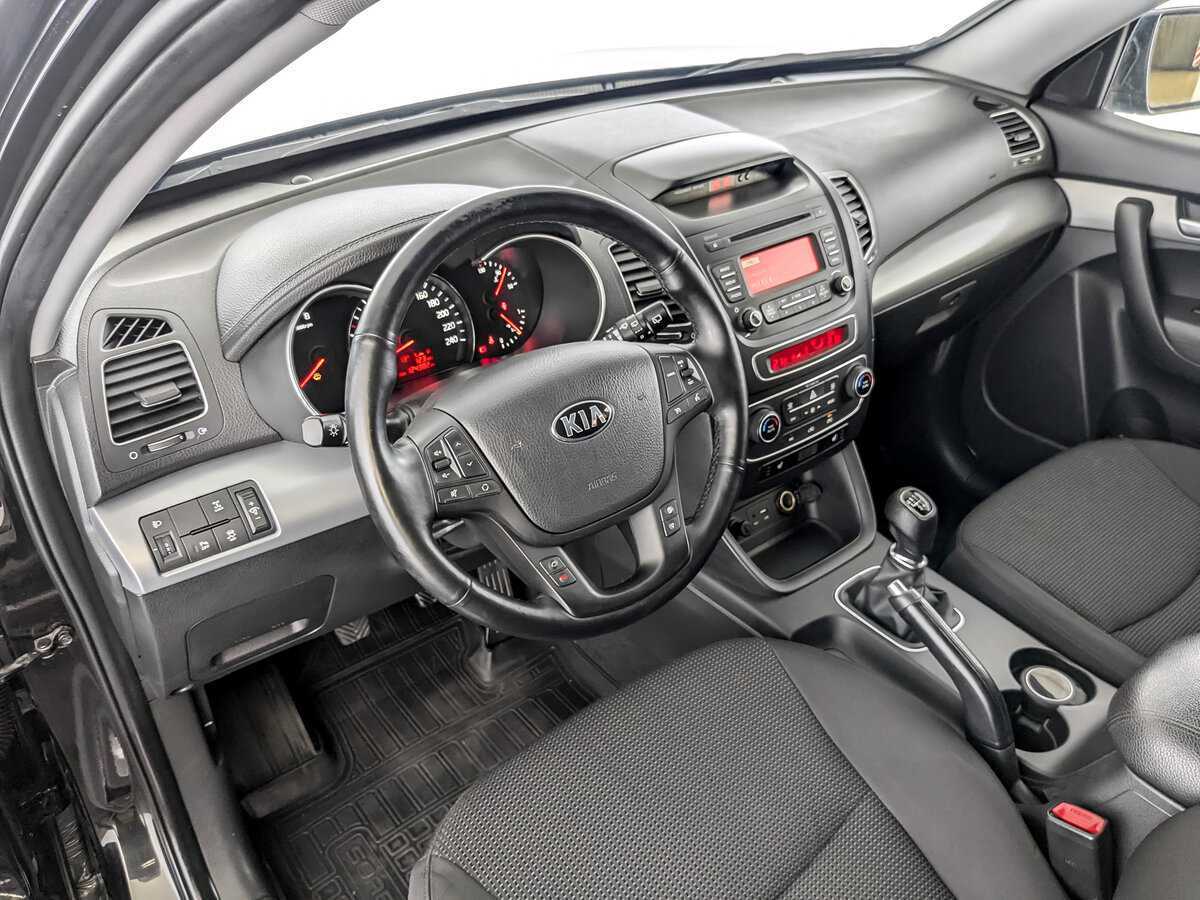 Купить Kia Sorento с пробегом. Фото: #15