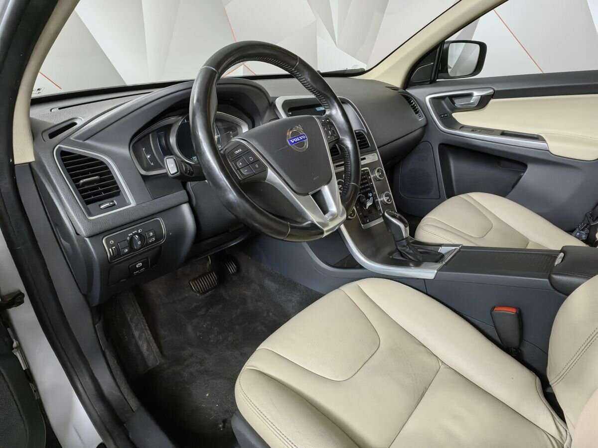 Купить Volvo XC60 с пробегом. Фото: #13