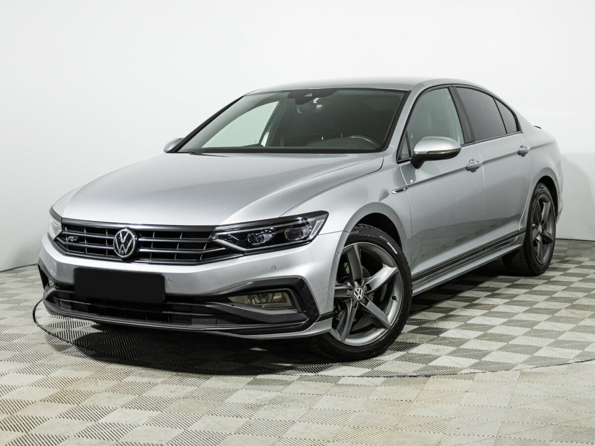 Купить Volkswagen Passat с пробегом. Посмотреть фото