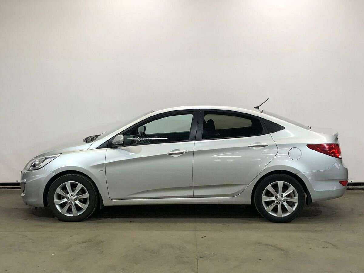 Купить Hyundai Solaris с пробегом. Фото: #7