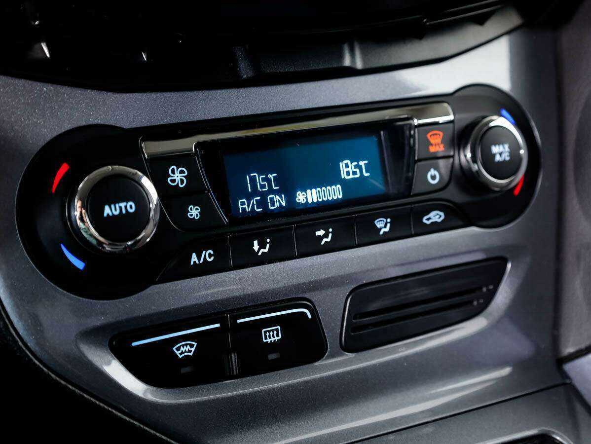 Купить Ford Focus с пробегом. Фото: #14
