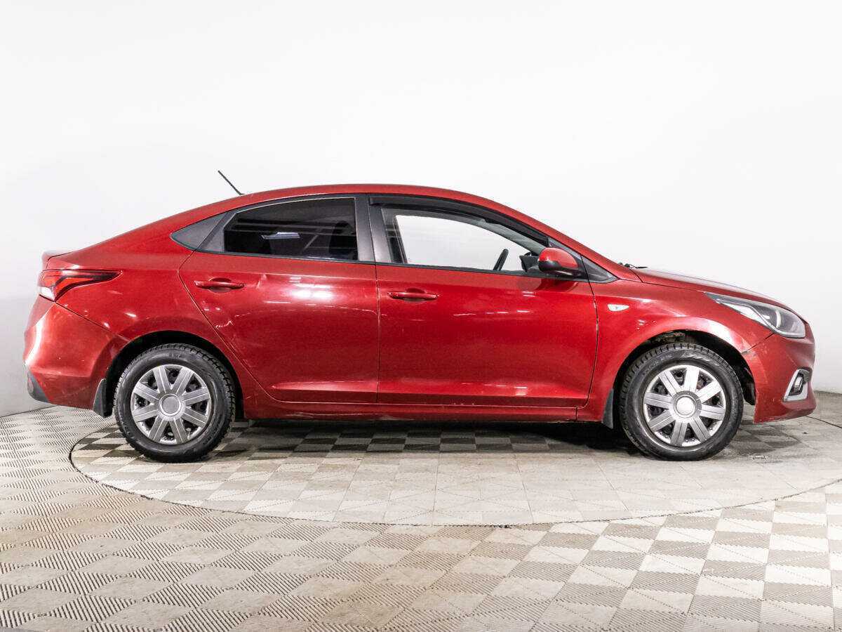 Купить Hyundai Solaris с пробегом. Фото: #3