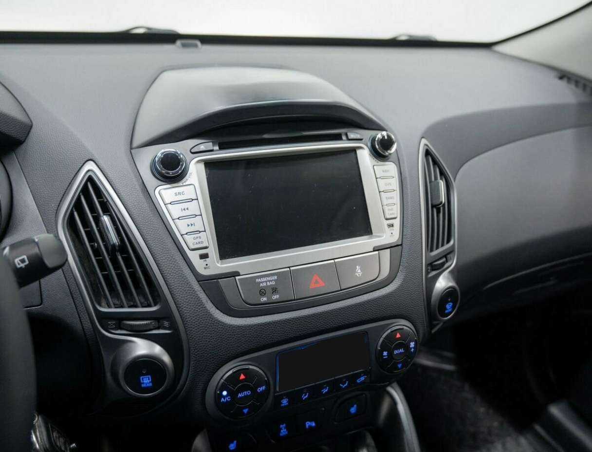 Купить Hyundai ix35 с пробегом. Фото: #24