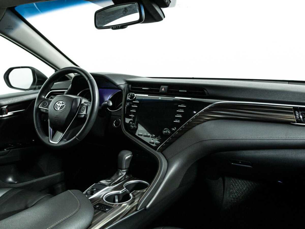 Купить Toyota Camry с пробегом. Фото: #8