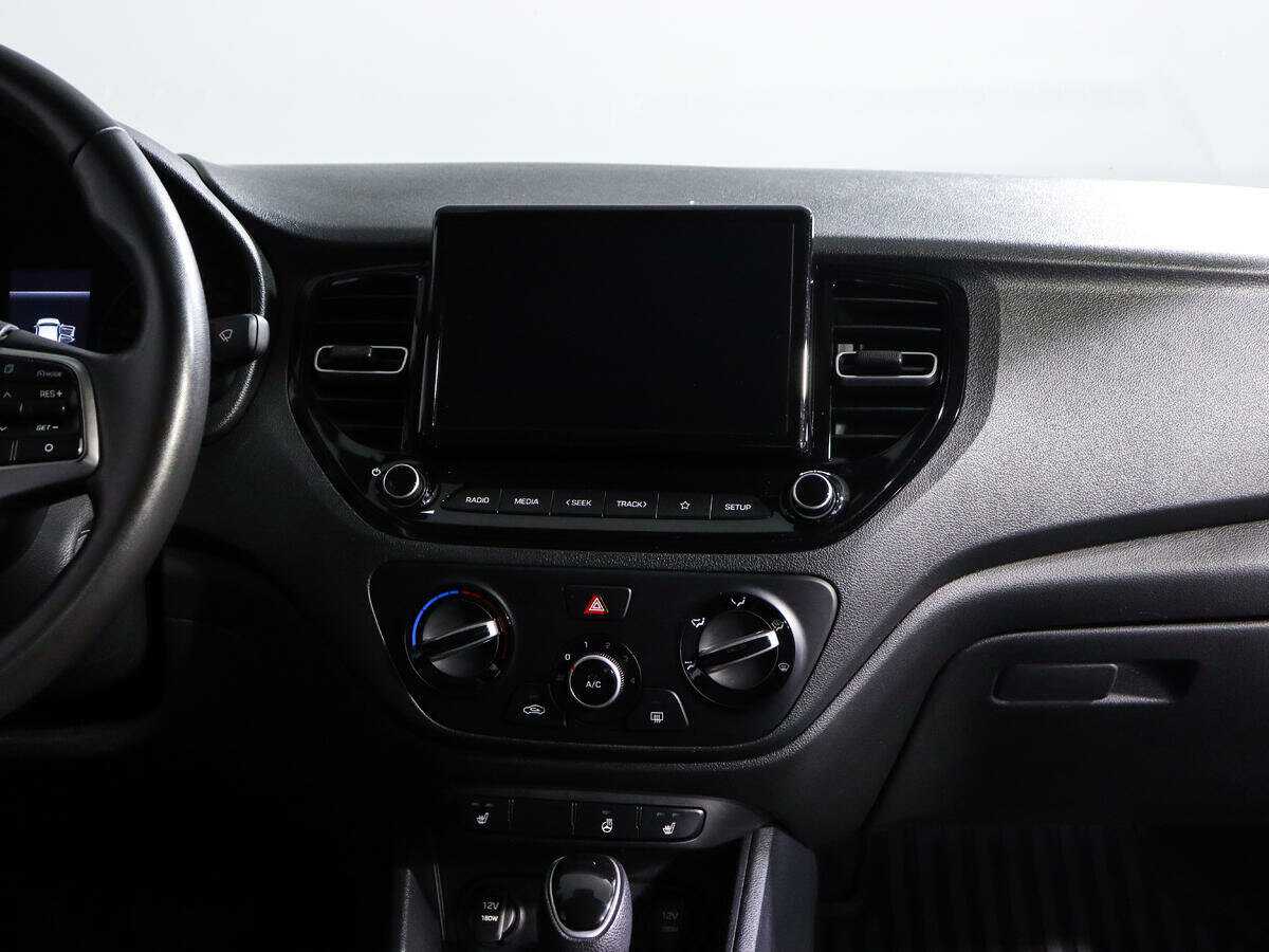 Купить Hyundai Solaris с пробегом. Фото: #10