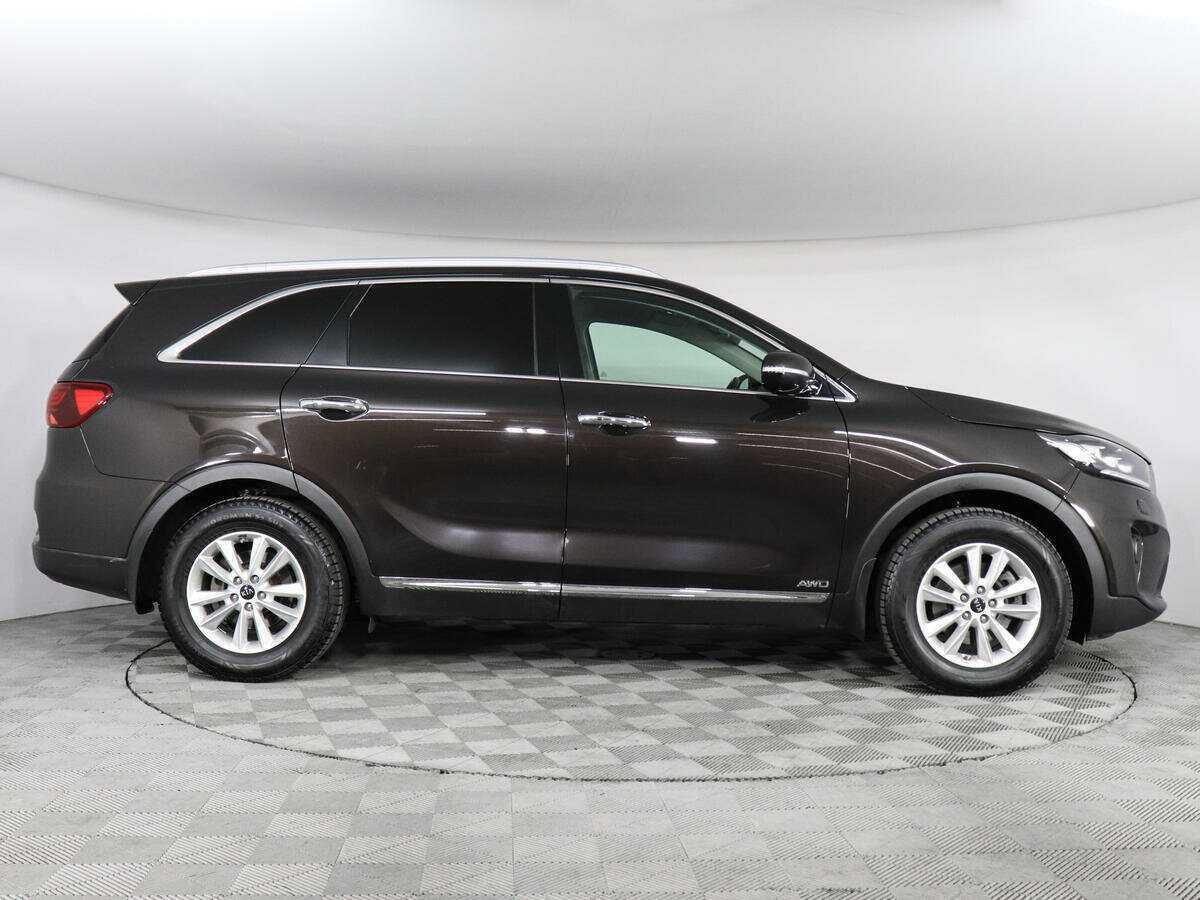 Купить Kia Sorento с пробегом. Фото: #3
