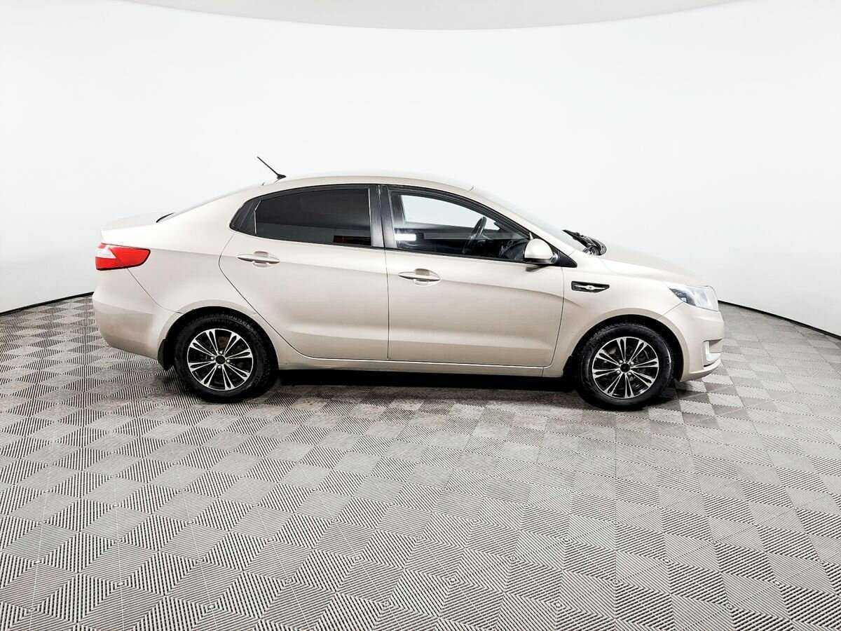 Купить Kia Rio с пробегом. Фото: #3