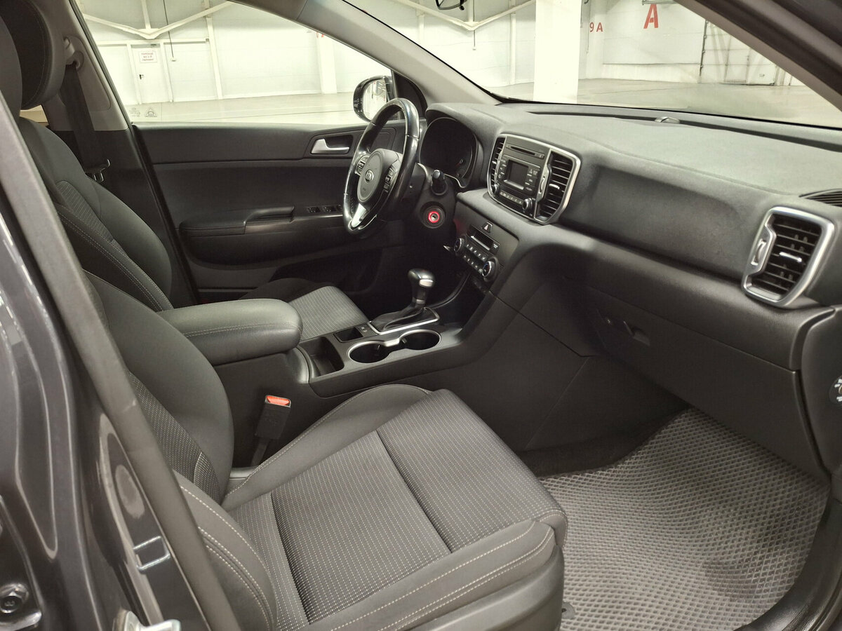 Купить Kia Sportage с пробегом. Фото: #10