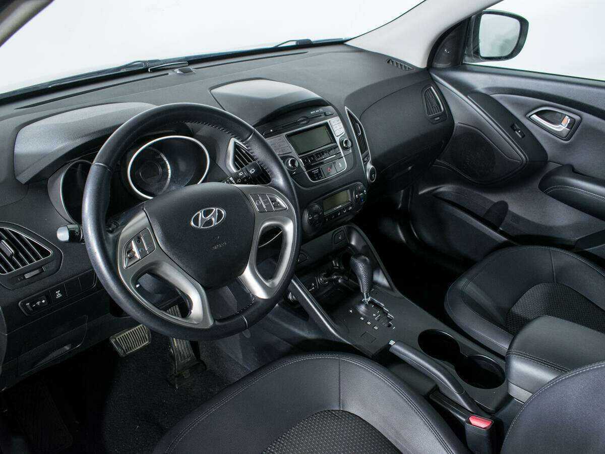 Купить Hyundai ix35 с пробегом. Фото: #12