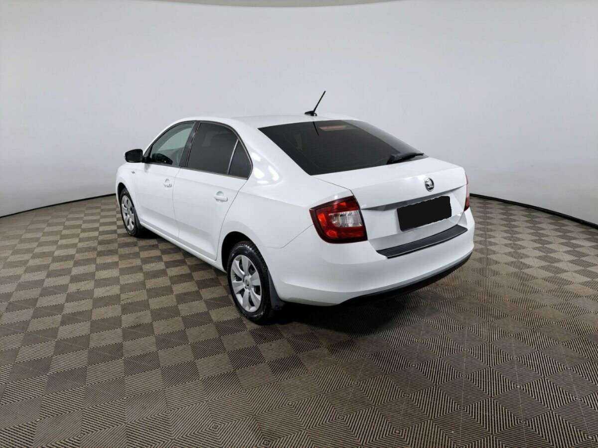 Купить Skoda Rapid с пробегом. Фото: #6