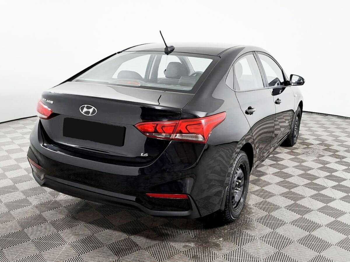 Купить Hyundai Solaris с пробегом. Фото: #4