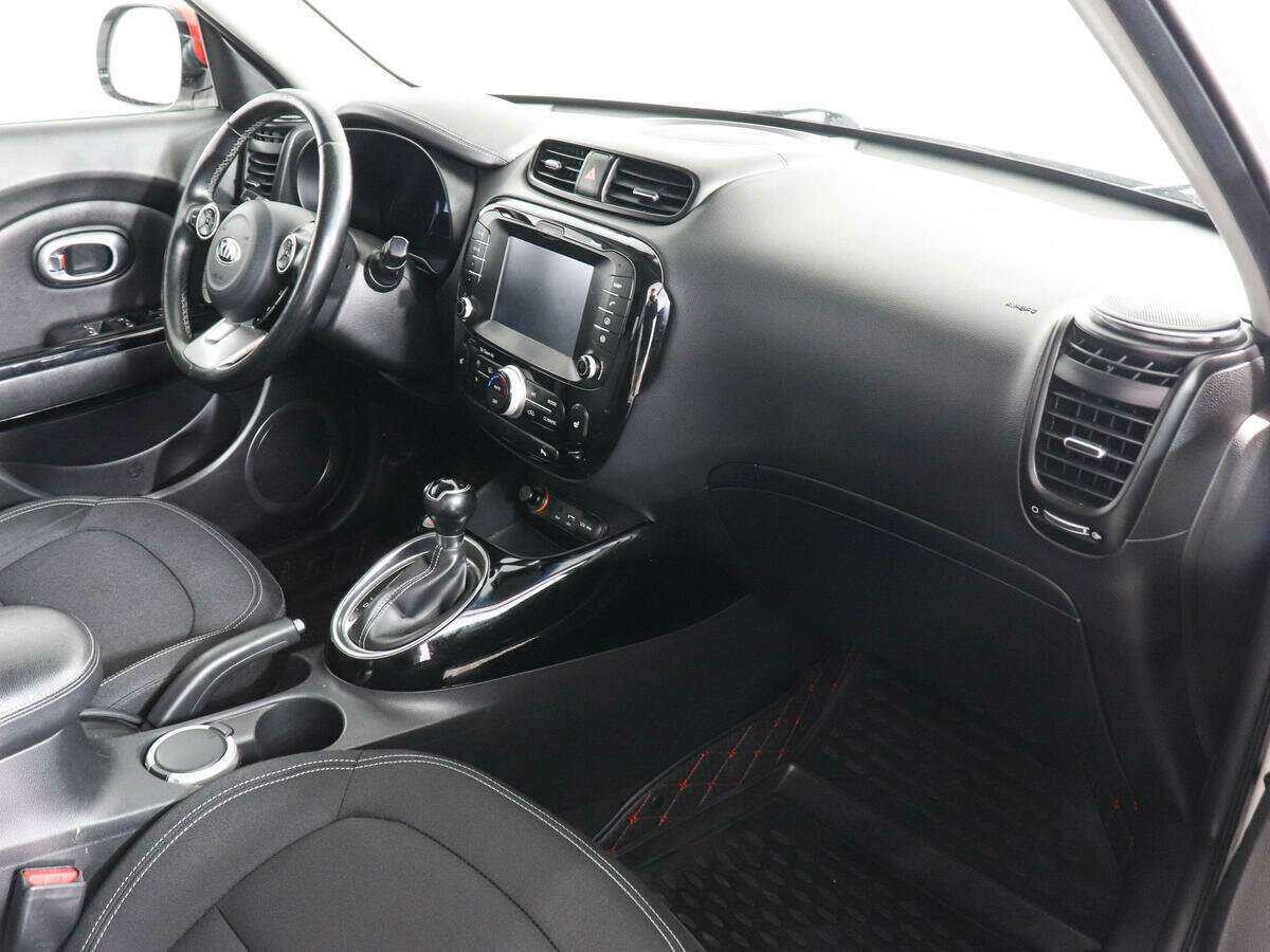 Купить Kia Soul с пробегом. Фото: #9