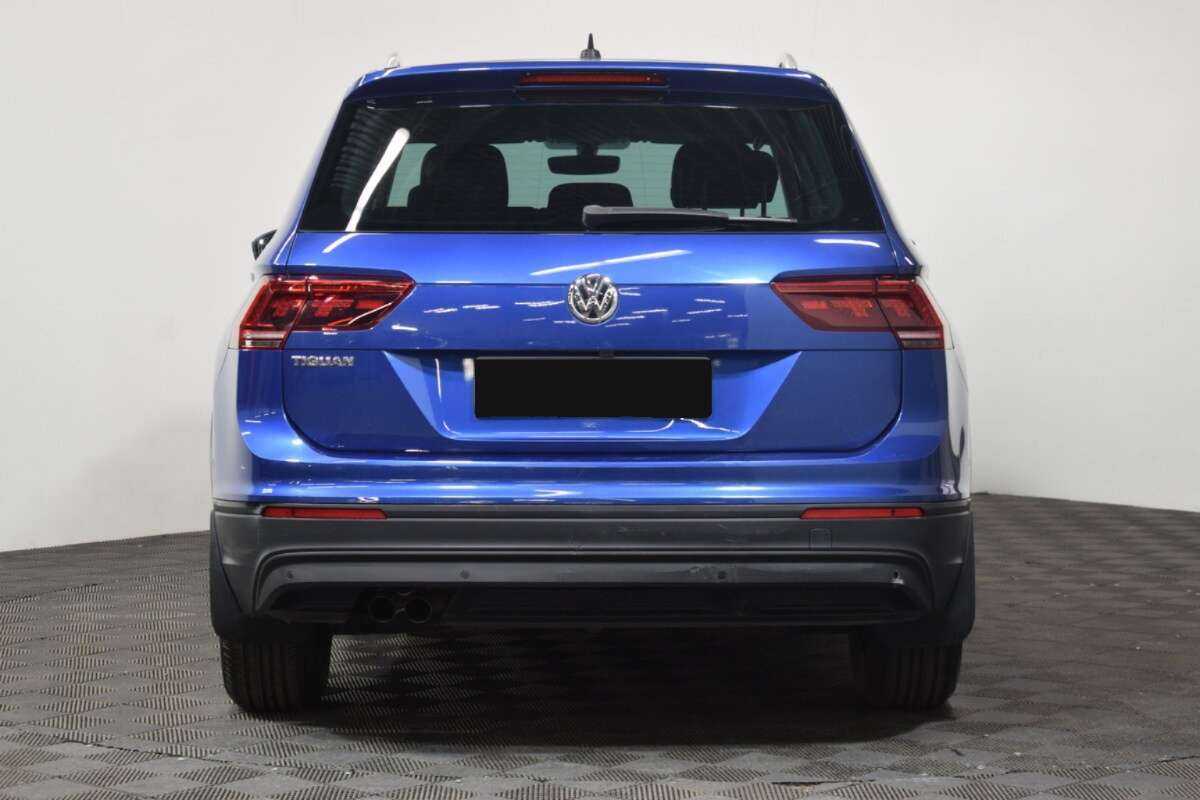 Купить Volkswagen Tiguan с пробегом. Фото: #4