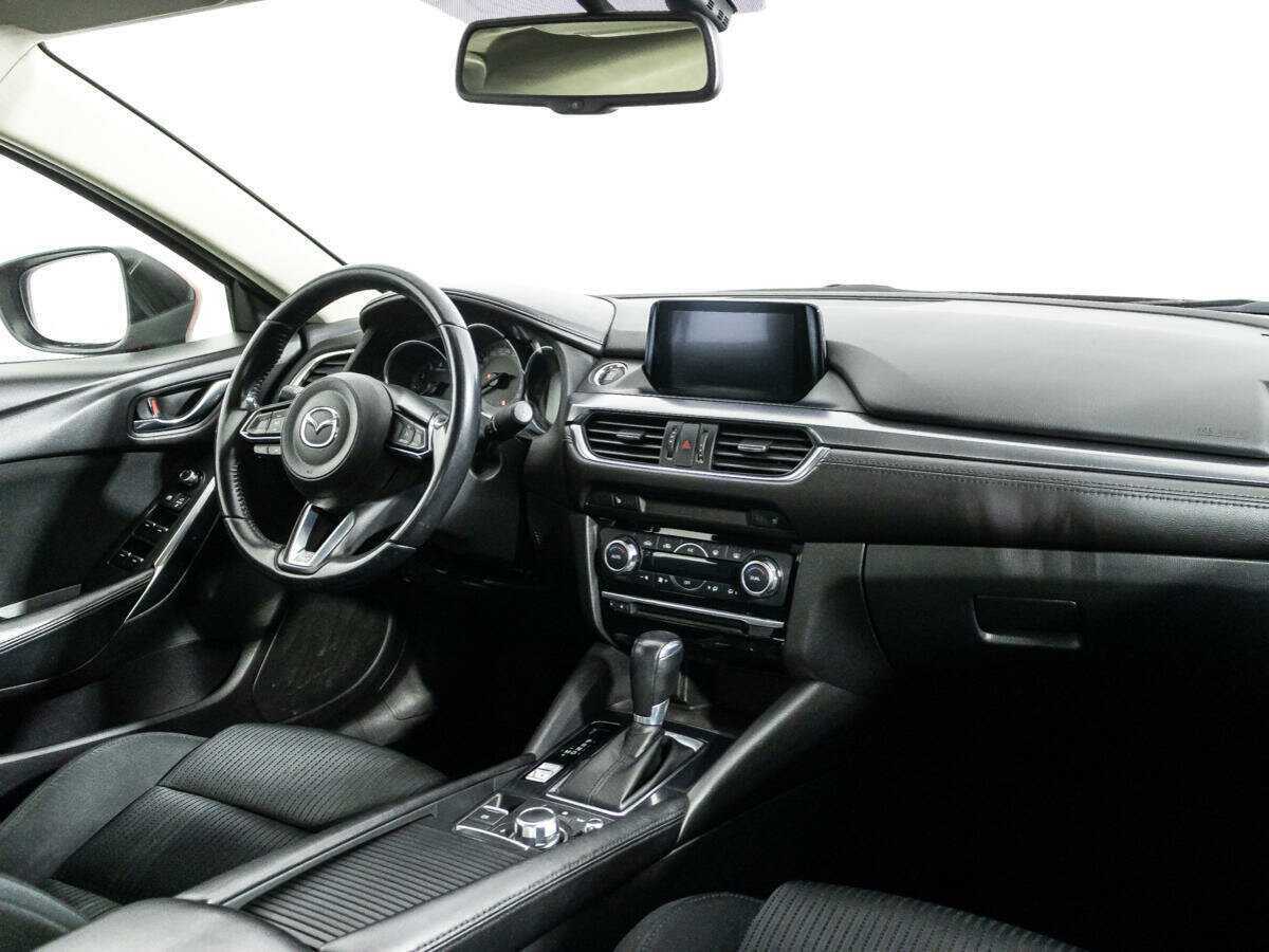 Купить Mazda 6 с пробегом. Фото: #8