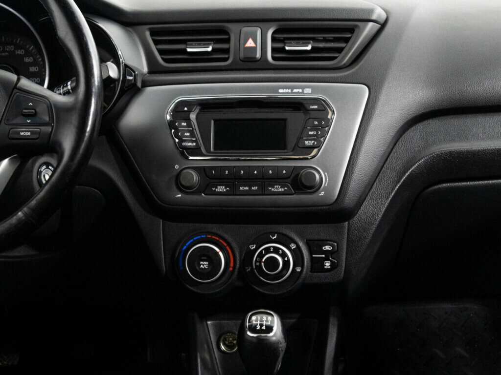 Купить Kia Rio с пробегом. Фото: #13