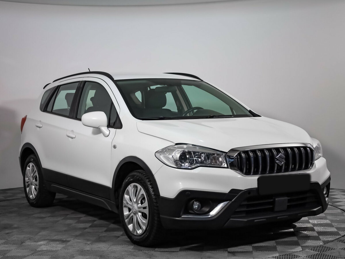 Купить Suzuki SX4 с пробегом. Фото: #2