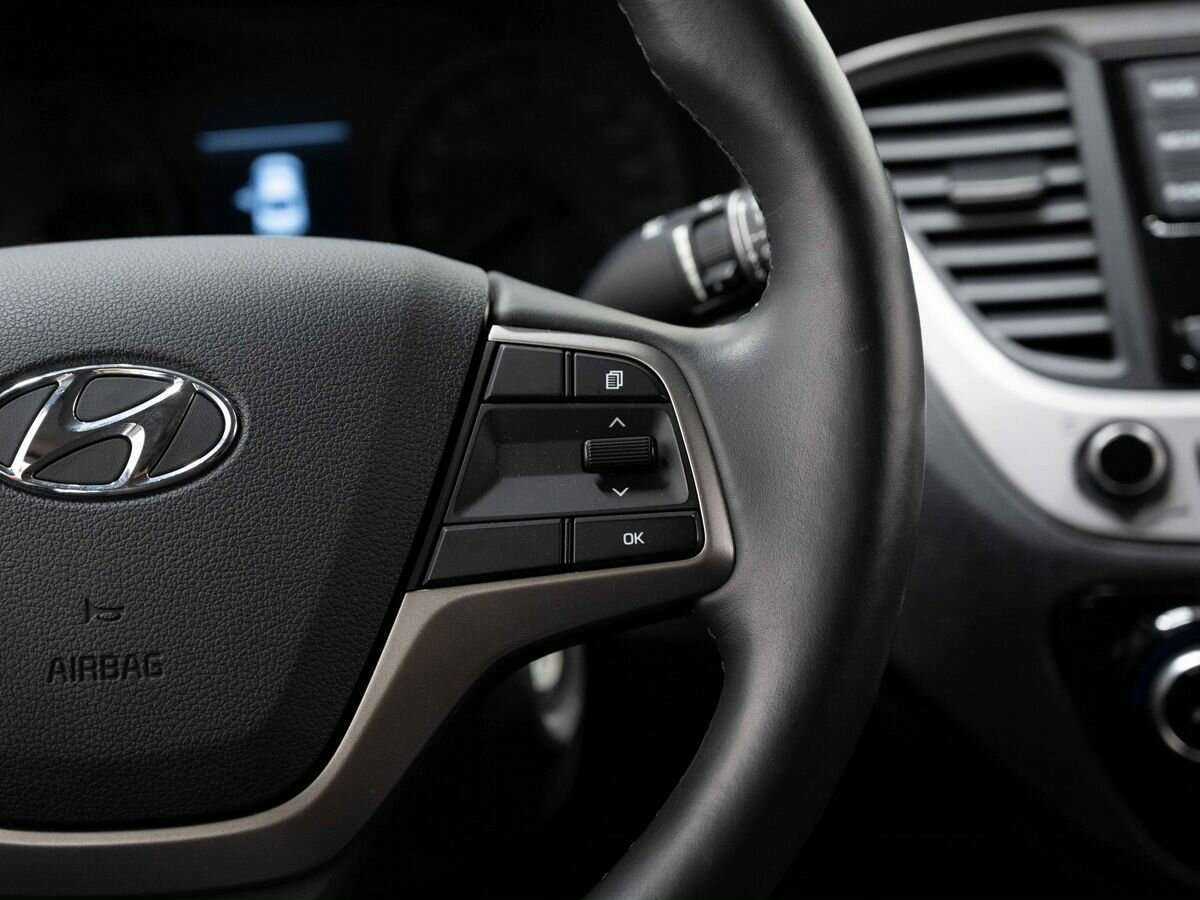 Купить Hyundai Solaris с пробегом. Фото: #15