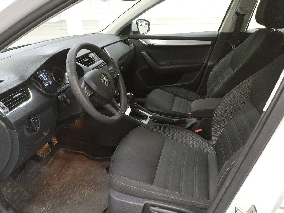 Купить Skoda Octavia с пробегом. Фото: #14