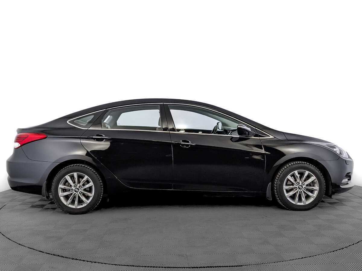 Купить Hyundai i40 с пробегом. Фото: #3