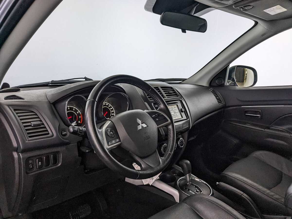 Купить Mitsubishi ASX с пробегом. Фото: #9