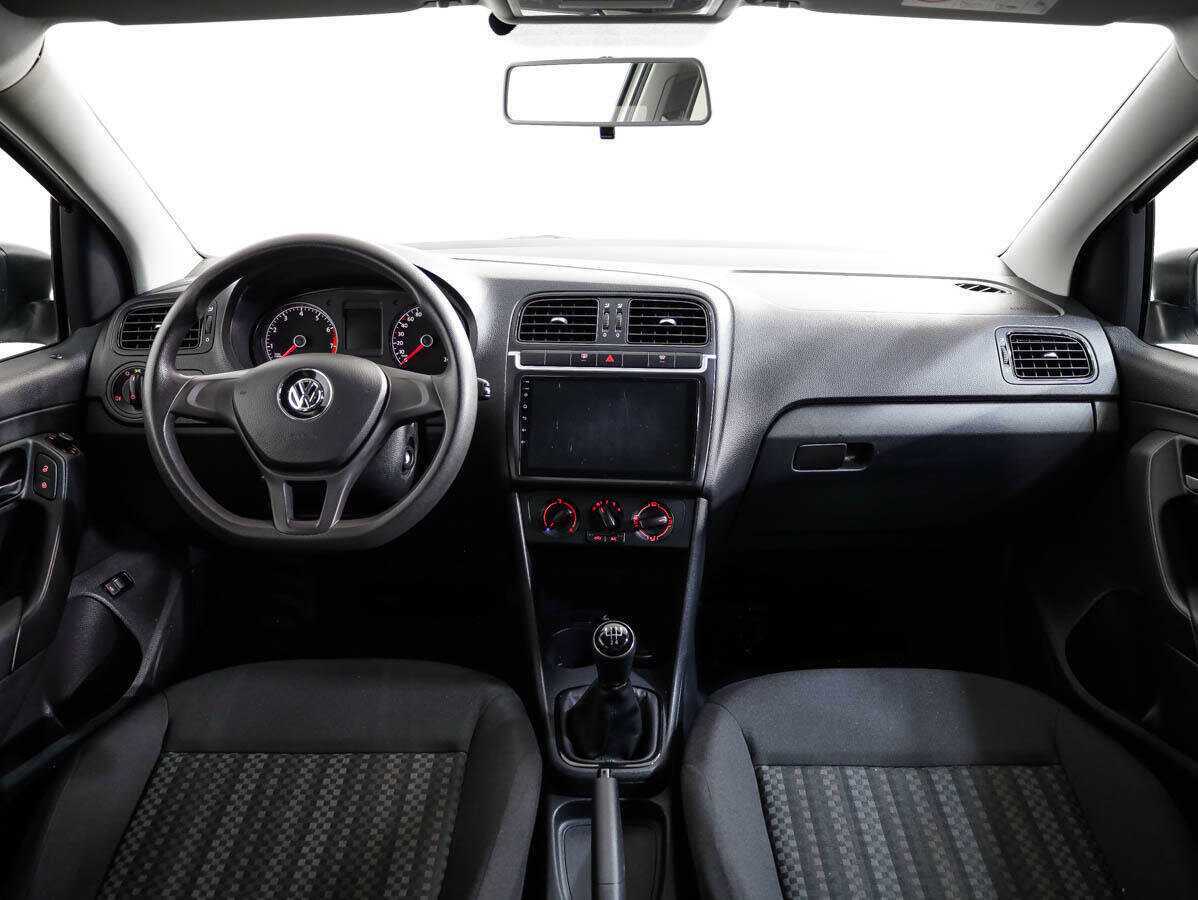Купить Volkswagen Polo с пробегом. Фото: #7