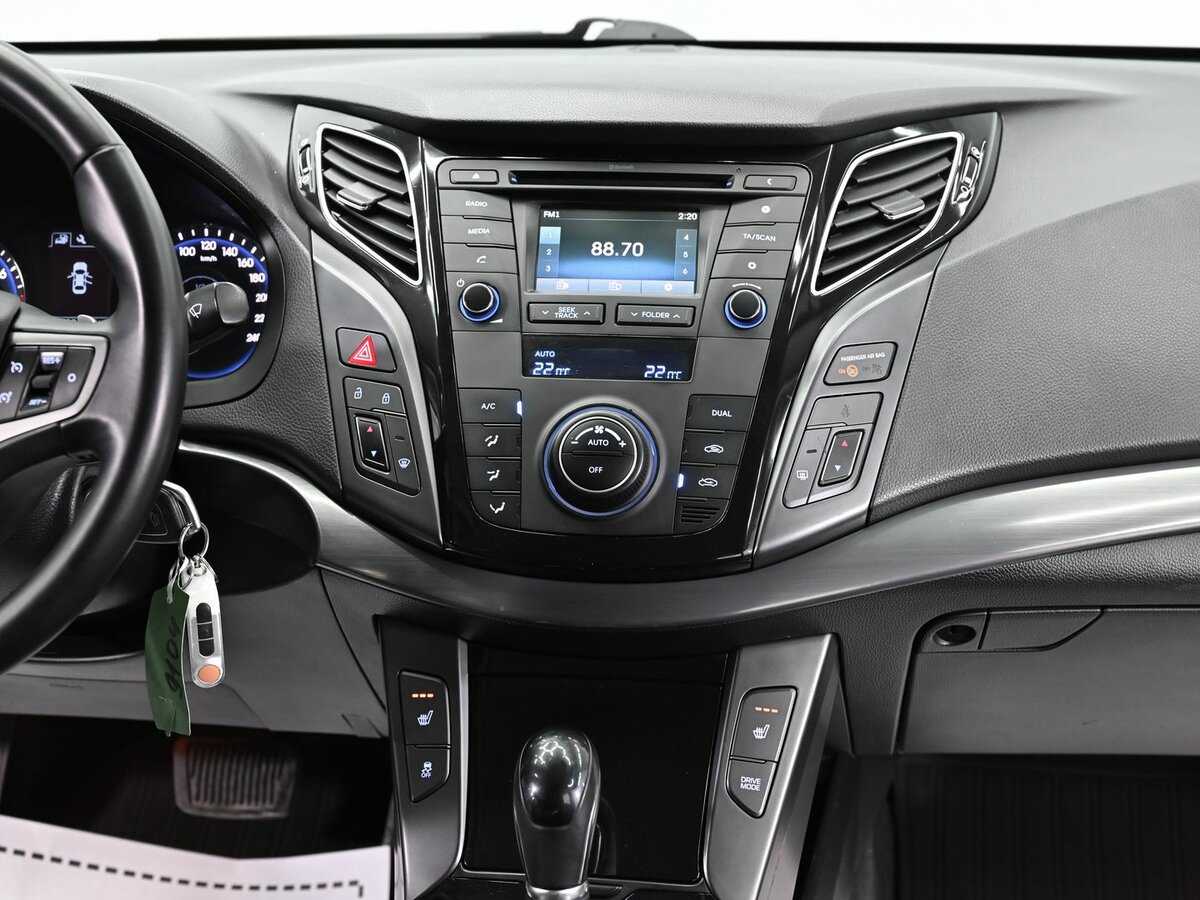 Купить Hyundai i40 с пробегом. Фото: #13