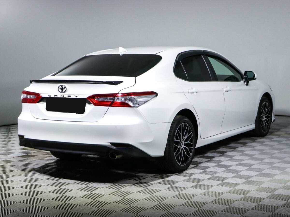 Купить Toyota Camry с пробегом. Фото: #3