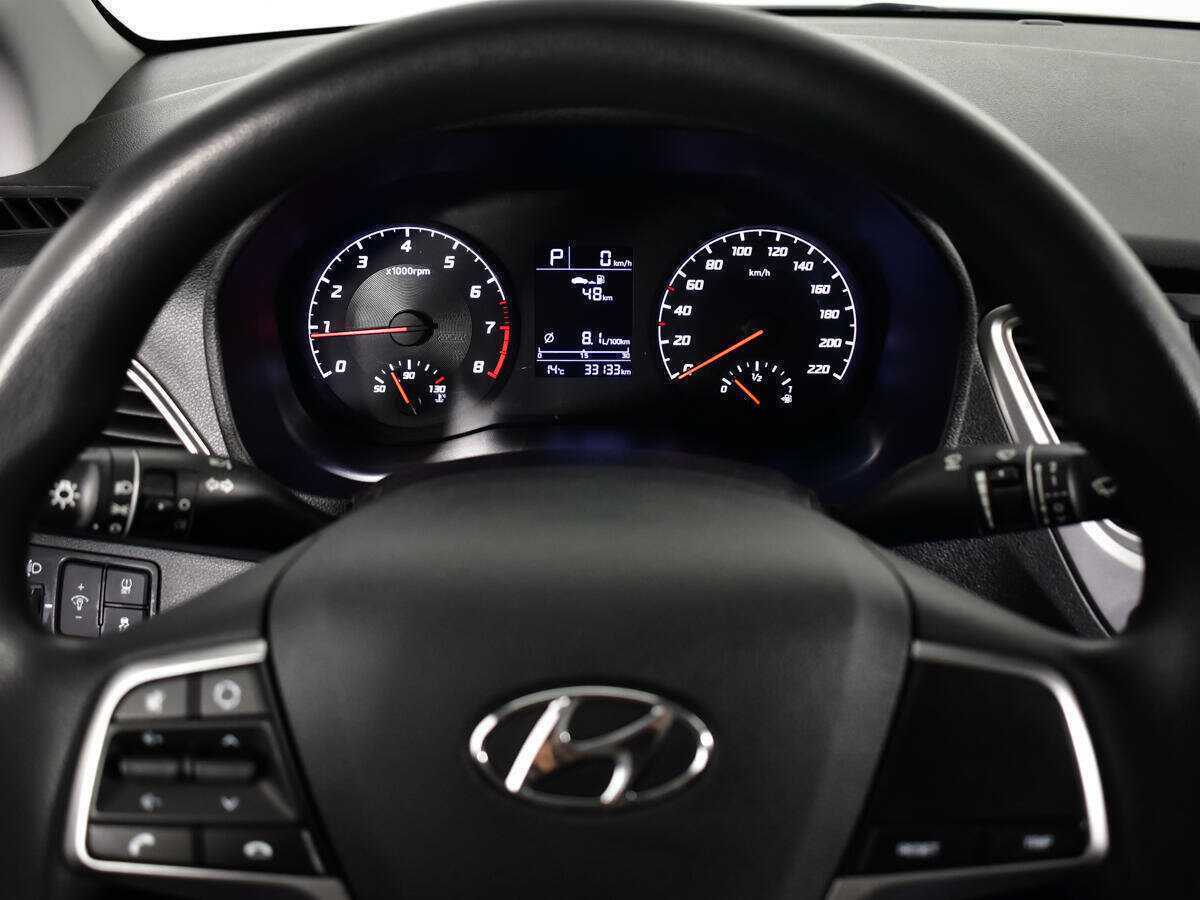 Купить Hyundai Solaris с пробегом. Фото: #10