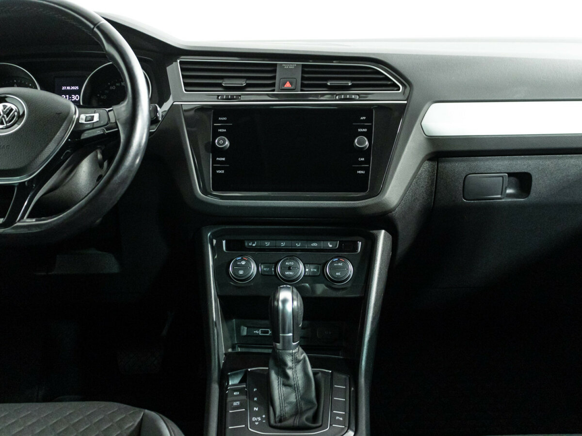 Купить Volkswagen Tiguan с пробегом. Фото: #13