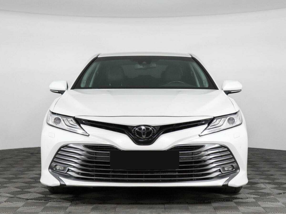 Купить Toyota Camry с пробегом. Фото: #1