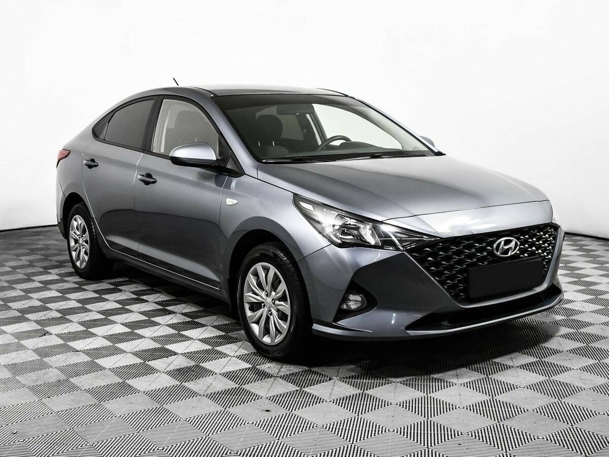 Купить Hyundai Solaris с пробегом. Фото: #2