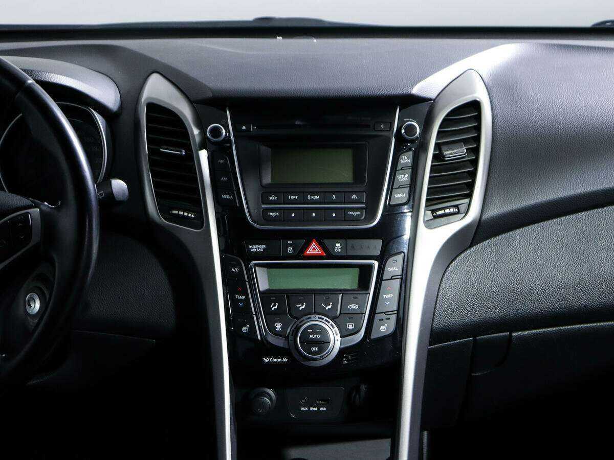 Купить Hyundai i30 с пробегом. Фото: #10
