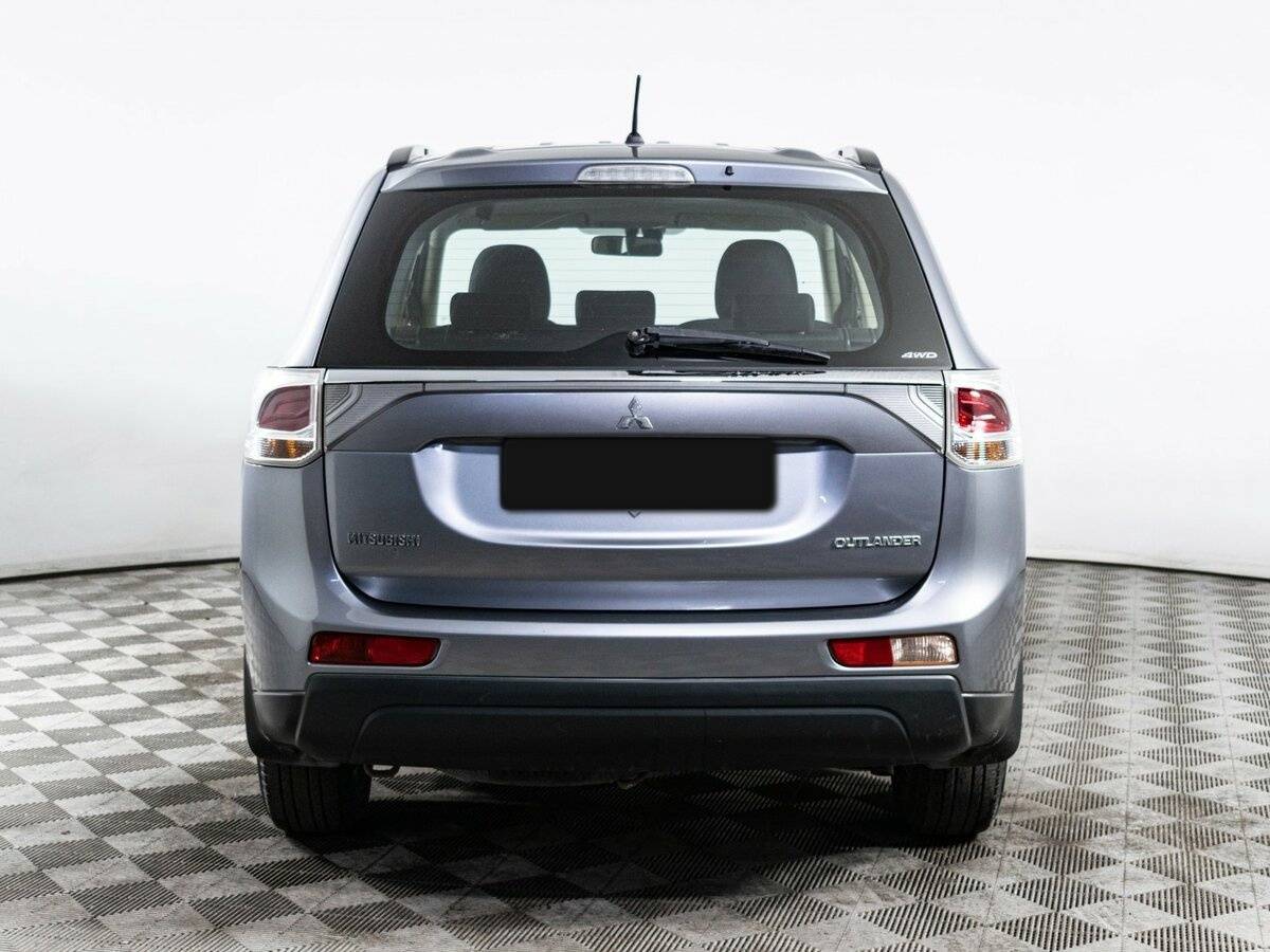 Купить Mitsubishi Outlander с пробегом. Фото: #4