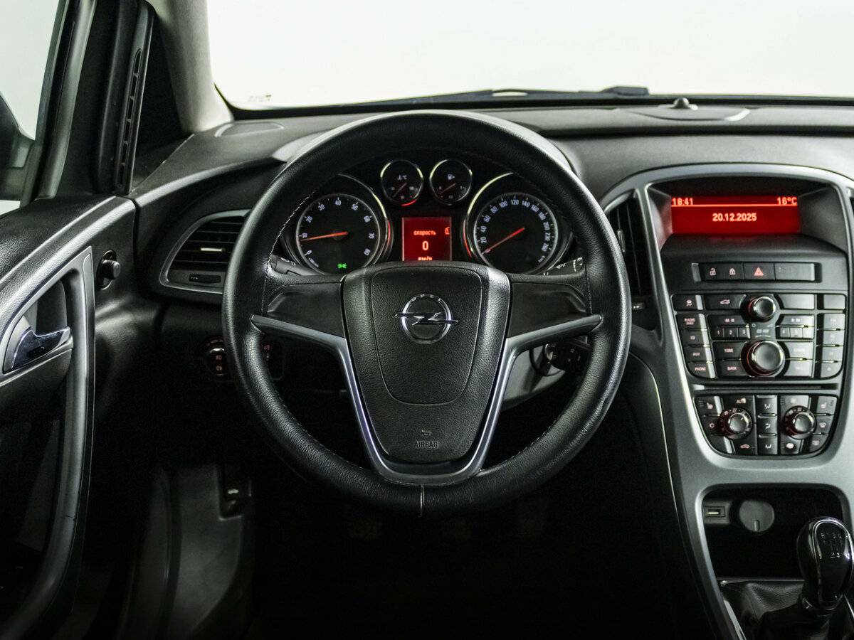 Купить Opel Astra с пробегом. Фото: #8